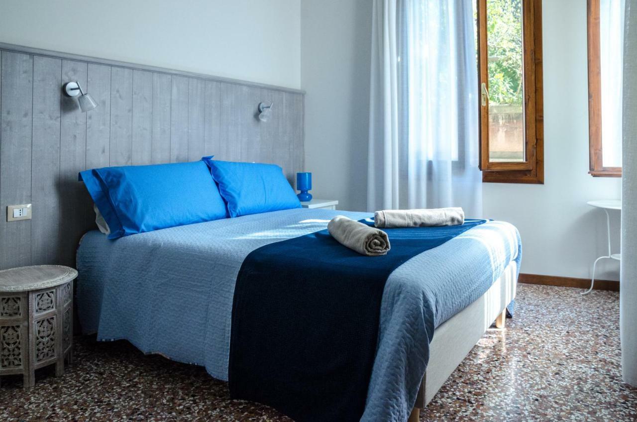Appartamento Azzurro Two Bathrooms Veneţia Exterior foto